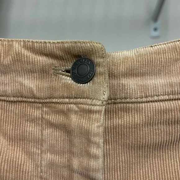 EUC Host Pick Talbots Size 8 Petite Tan Mini Skirt With Pockets - Picture 3 of 9